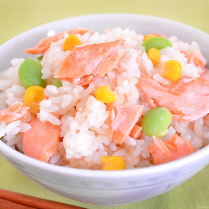 鮭とコーンの混ぜご飯